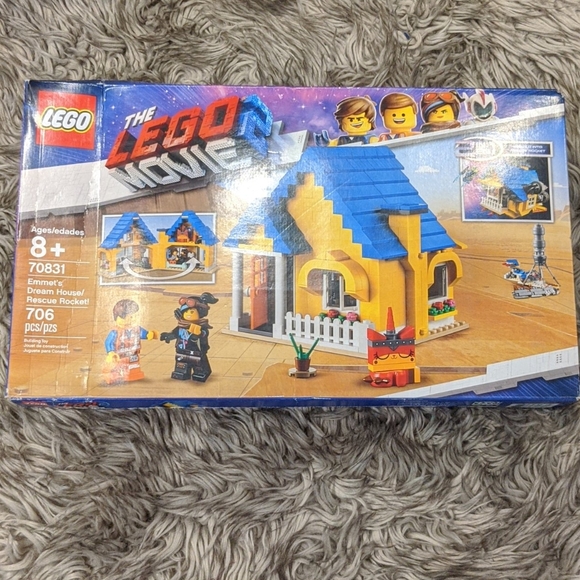 Lego Emmets dream house - Picture 1 of 3